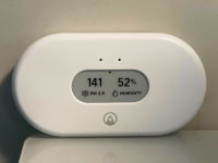 Airthings View Pollution indoor air quality monitor