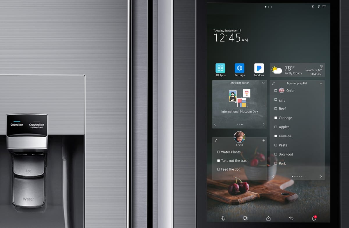 Самсунг смарт новый. Samsung Smart Fridge. Смарт-холодильник Samsung Family Hub. Samsung Smart Window. Самсунг тач.
