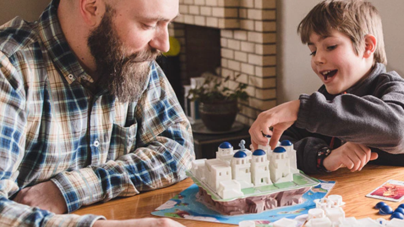 Santorini features a 3D game board.