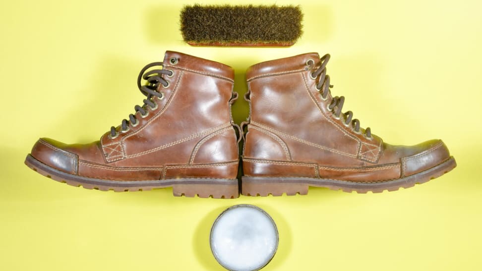 how to clean leather shoes is easy