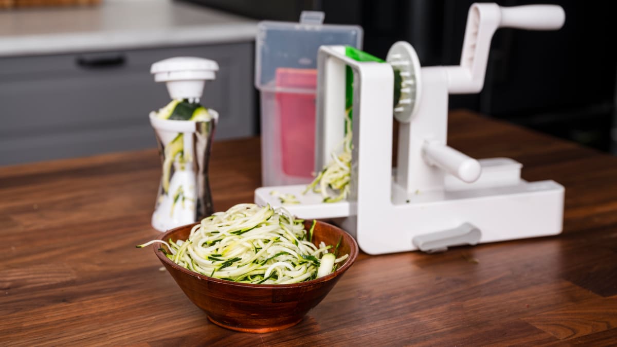 Paderno World Cuisine 4-Blade Folding Vegetable Slicer Spiralizer Pro, 