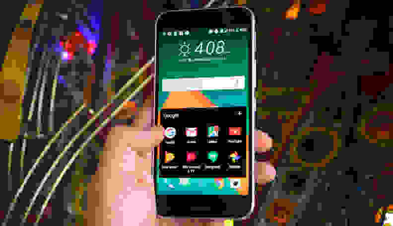HTC 10 In Use