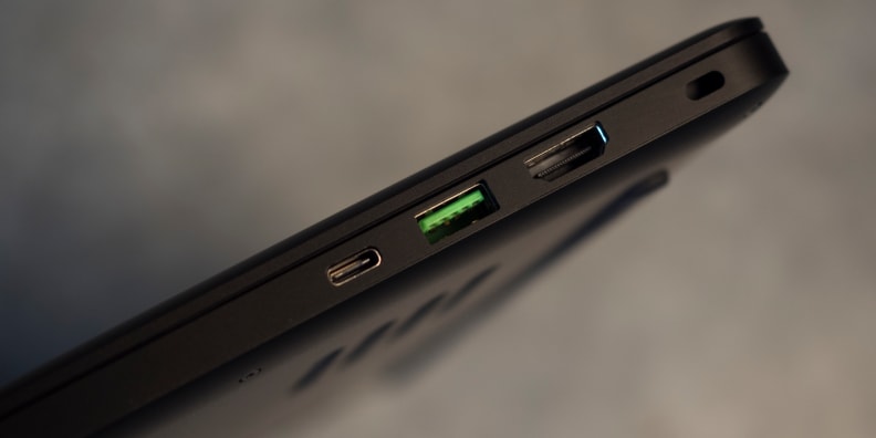 Razer Blade 2016 Right Ports