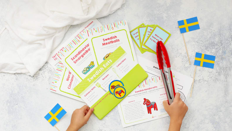 Raddish kits include recipes and activities tied to a theme.