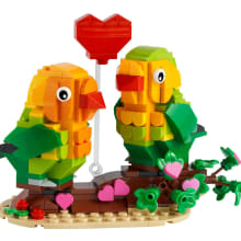 Product image of Lego Valentine Lovebirds 40522 Building Kit