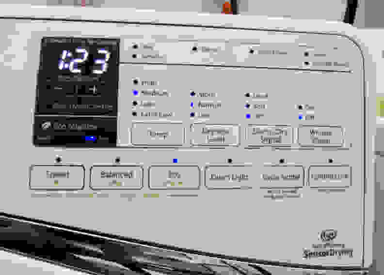 The Whirlpool Duet WED99HEDW's controls are easy to use, but the customizable options and extra features are actually a bit slim for a dryer this pricey.