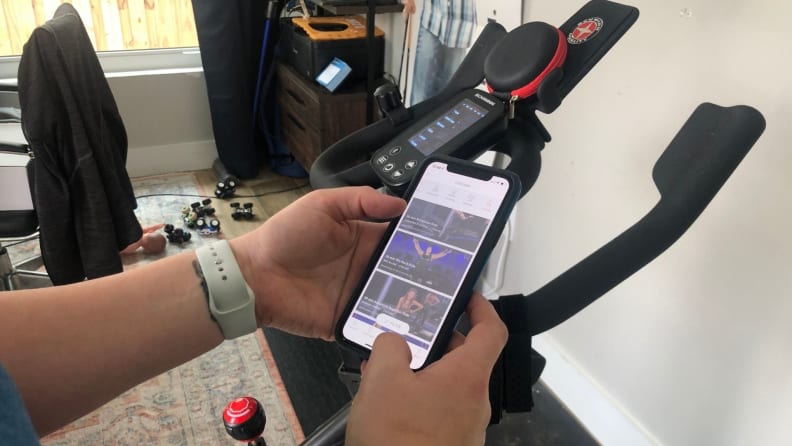 connect schwinn ic4 to apple watch