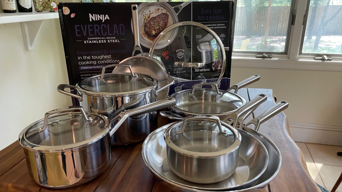 The Ninja EverClad Stainless Steel Cookware Set consists of 12 pieces at a great price point.