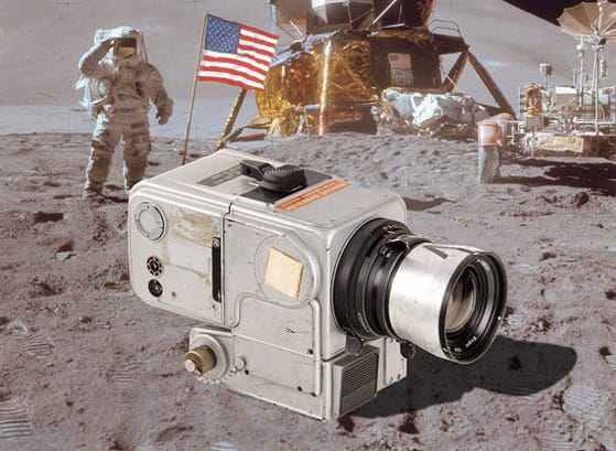 hasselblad-mooncam2.jpg