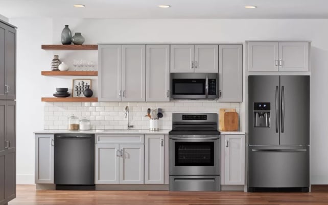 Frigidaire-induction-range-in-kitchen