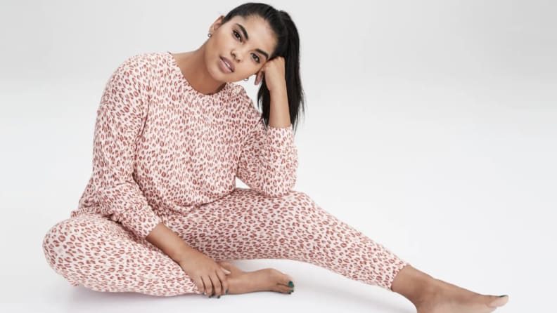 10 cozy pieces of plus-sized loungewear: Skims, Athleta, and more