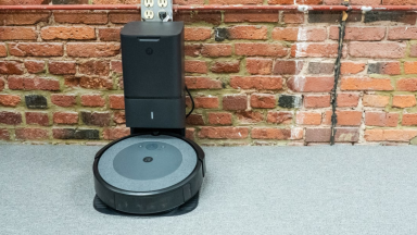 The docking station of the iRobot Roomba i3+ is quite tall
