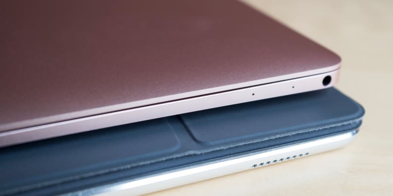 MacBook iPad Pro Thickness