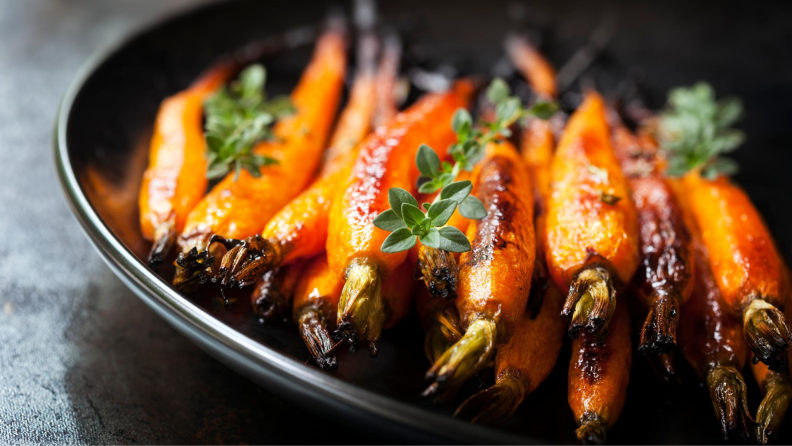 Roasted carrots and thyme