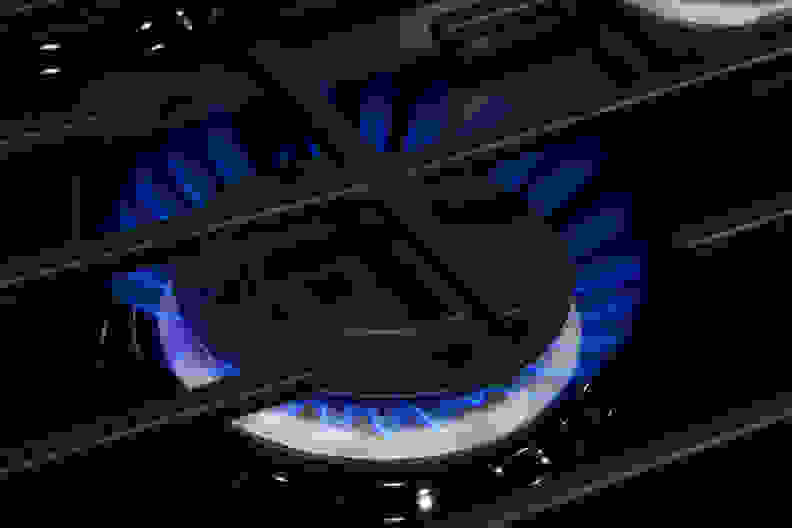 Whirlpool WFG540H0AS燃烧器火焰