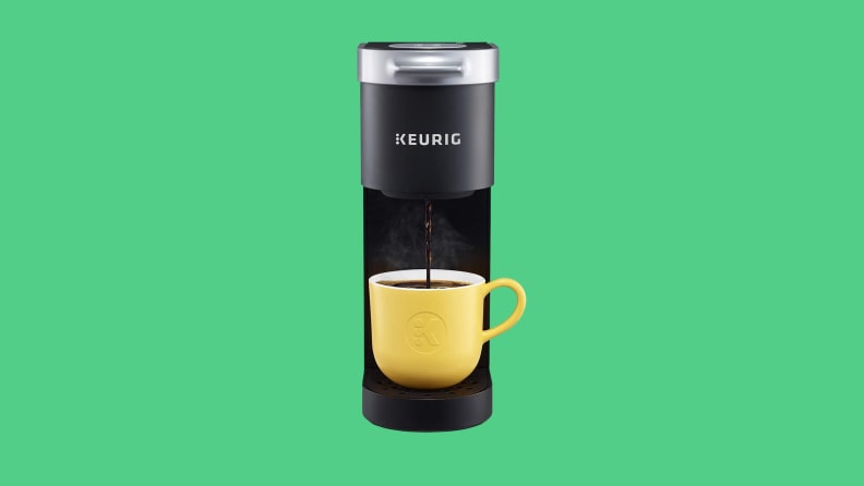 black single serve coffee maker