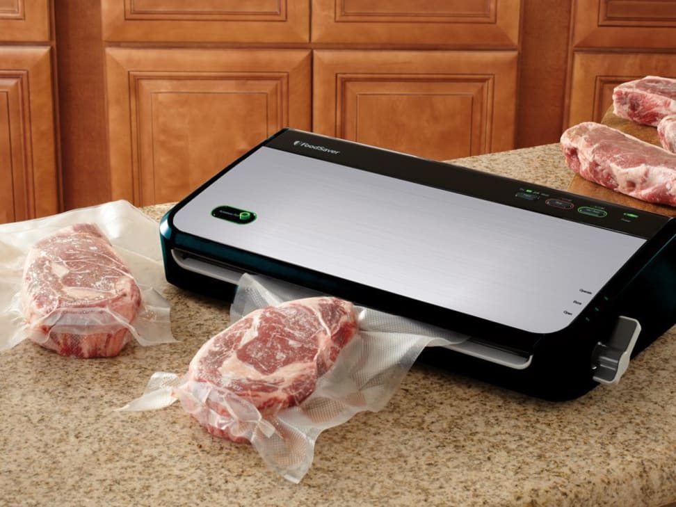 FoodSaver FM5460 Heat Sealing 2-in-1 Food Preservation