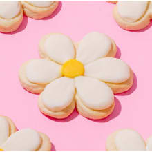 Product image of Elle's Belles Bakery Daisy Sugar Cookies