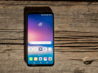 The LG V30