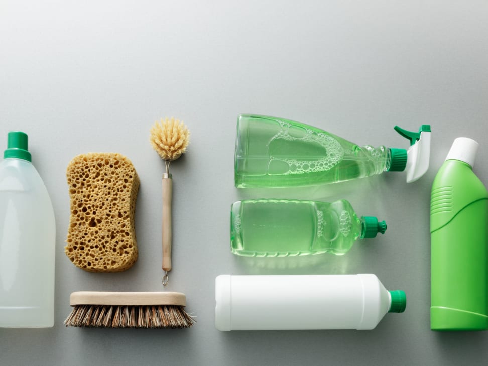 7 Toxic Household Cleaners to Avoid - Don't Mess with Mama