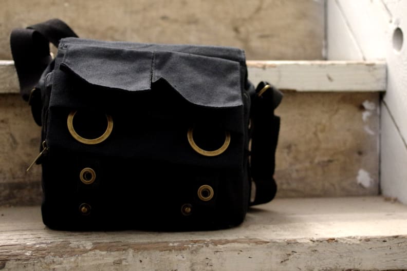 CANVAS-BAG-STAIRS.jpg