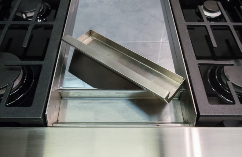 griddle and removable drip tray