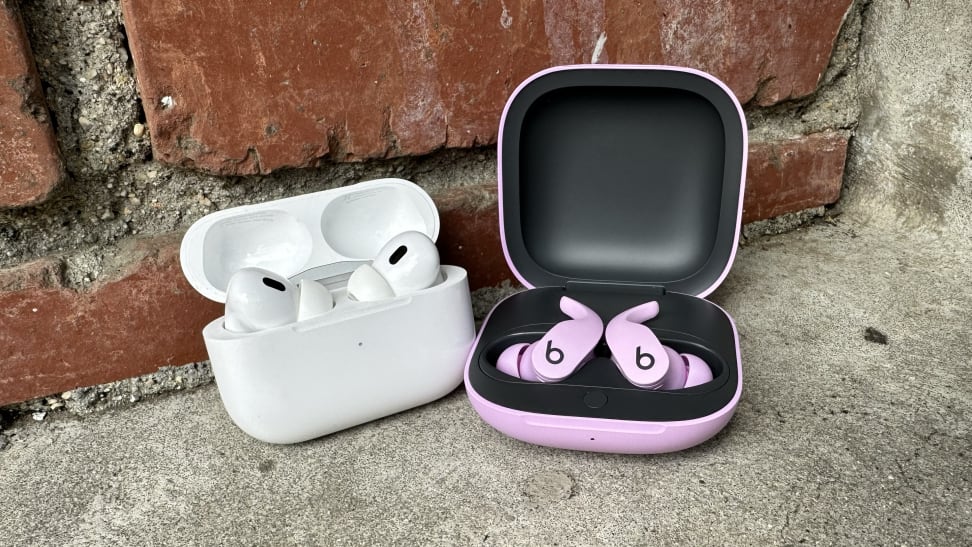 Tentacle læsning Hen imod Apple AirPods Pro 2 vs Beats Fit Pro - Reviewed