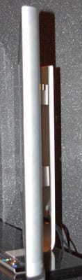 JVC_LT-42WX70_right.jpg