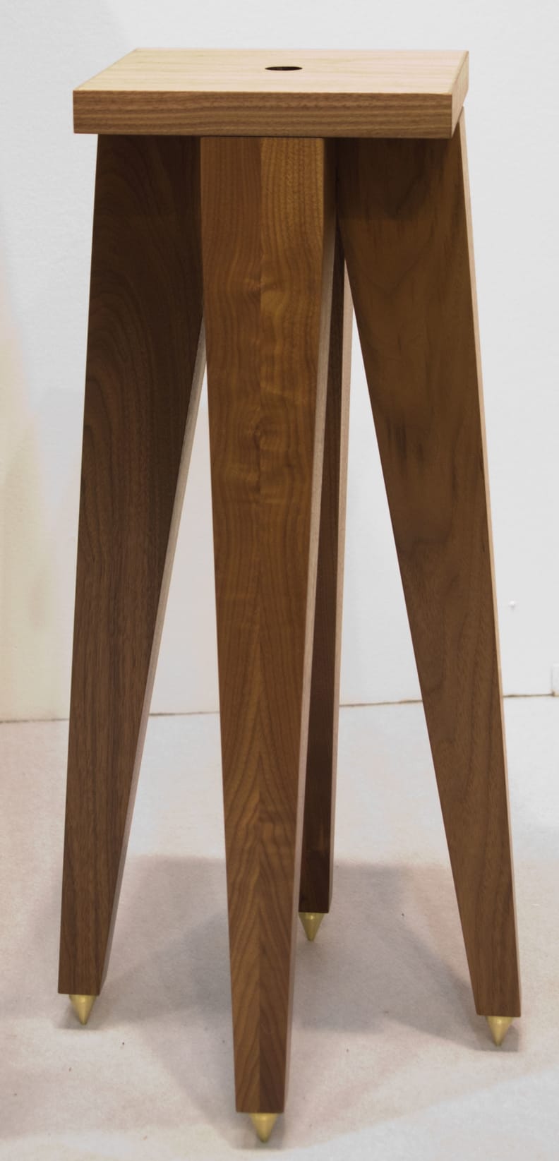 Atocha Design Speaker Stand