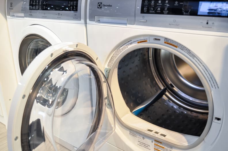 Everything You Need To Know About Owning A Ventless Dryer Reviewed Laundry