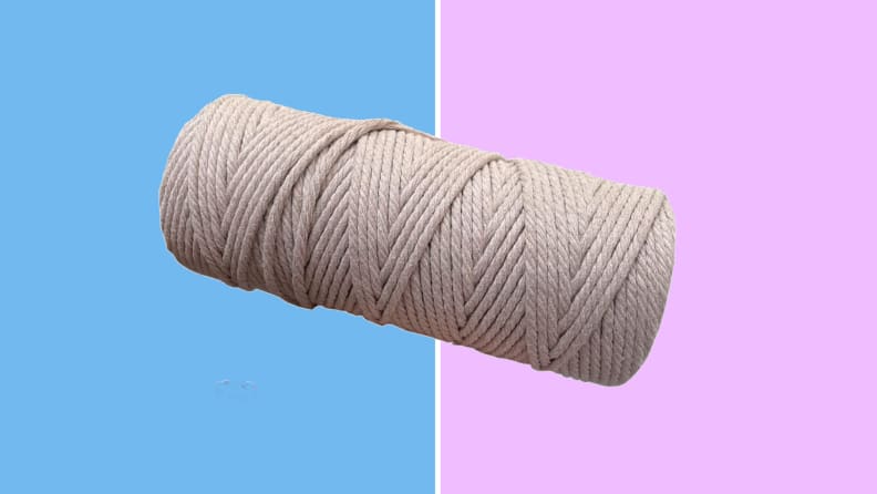 Picture of a roll of white macrame cotton thread.