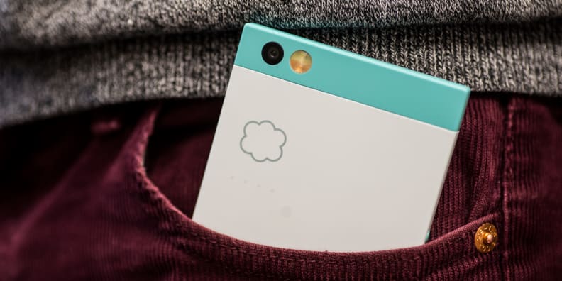 The Nextbit Robin in a pocket