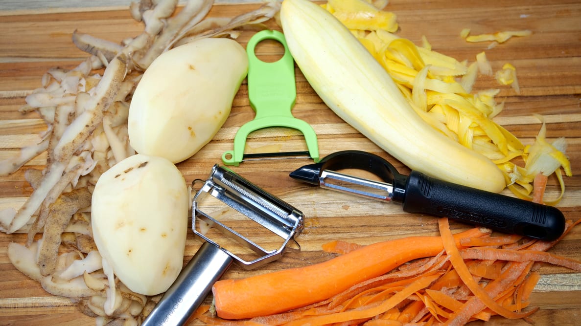 swivel vegetable peeler