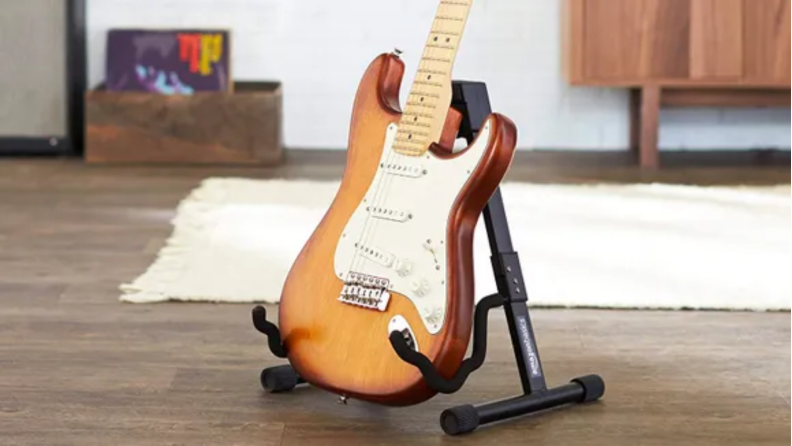 Guitar stand