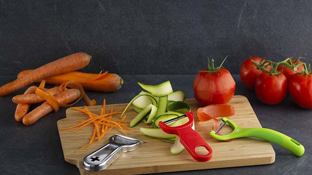 Vegetable peeler