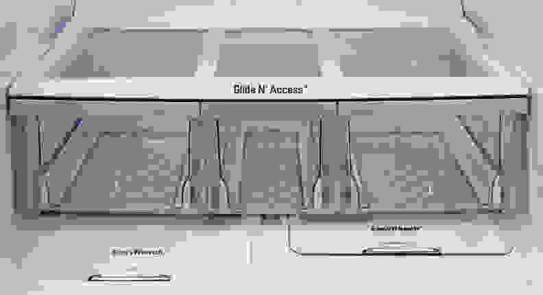 The LG LMXS30786S's three drawers slide very smoothly, and do a good job despite the lack of hands-on humidity controls.