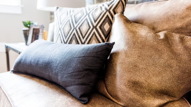 How to clean pillows