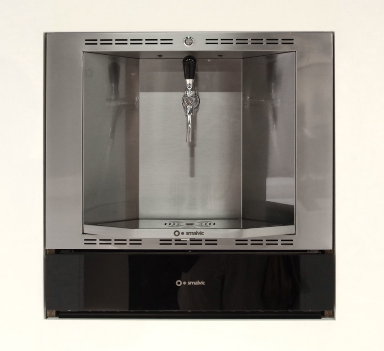 Smalvic In-Wall Built-In Beer Tap Closed