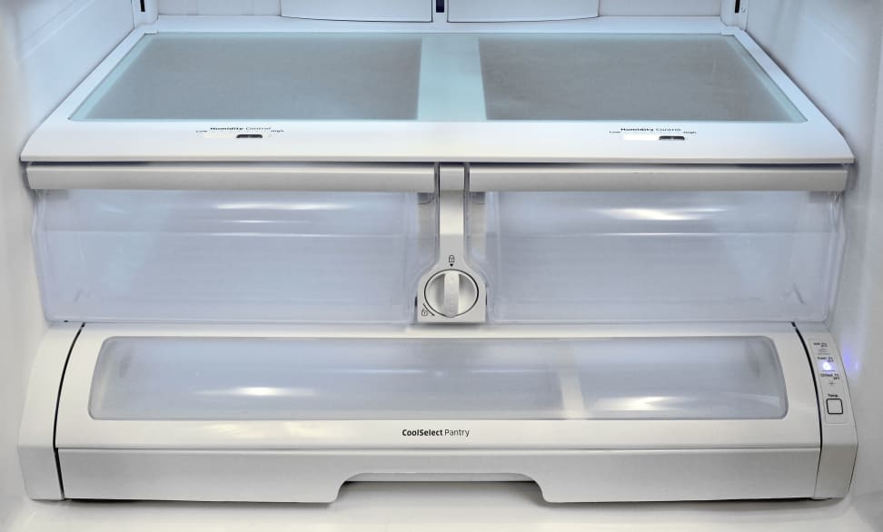 Samsung RF260BEAESR Crisper & Pantry Drawers