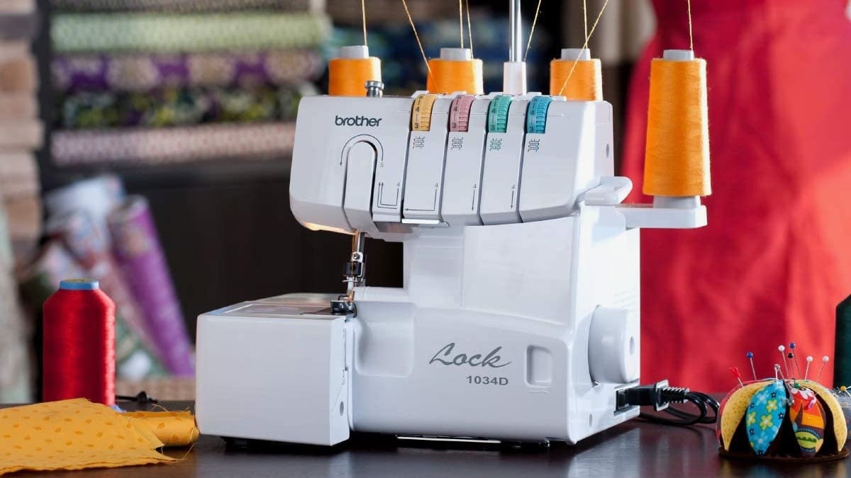 The Best Self Threading Serger Machines Guide- Top 3 Reviews -  JustCraftingAround