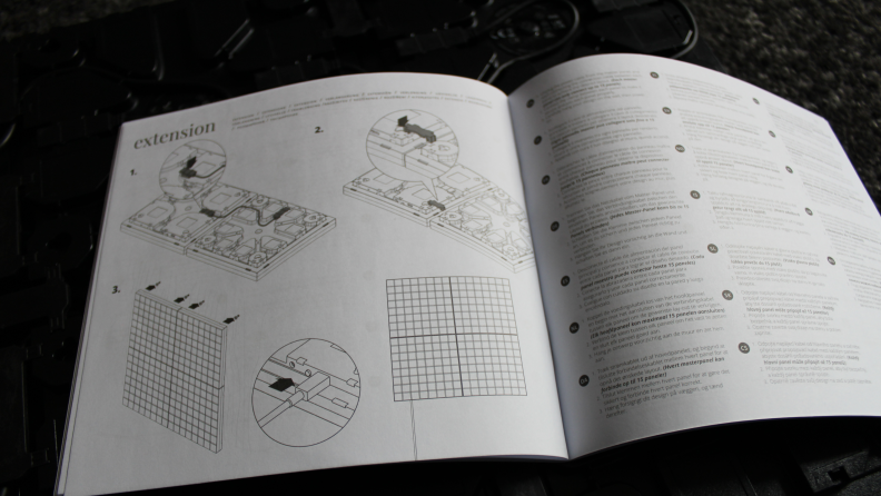 Booklet of written instructions for the Twinkly Square panels.