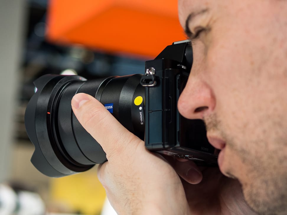 Zeiss 16–35mm f/4 – Zeiss Badge