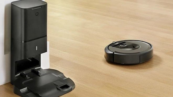 robot vacuum cleaning hardwood floor
