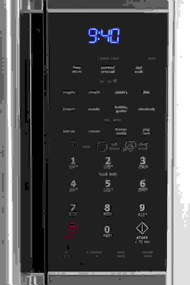 The Electrolux E30MH65QPS's control panel.
