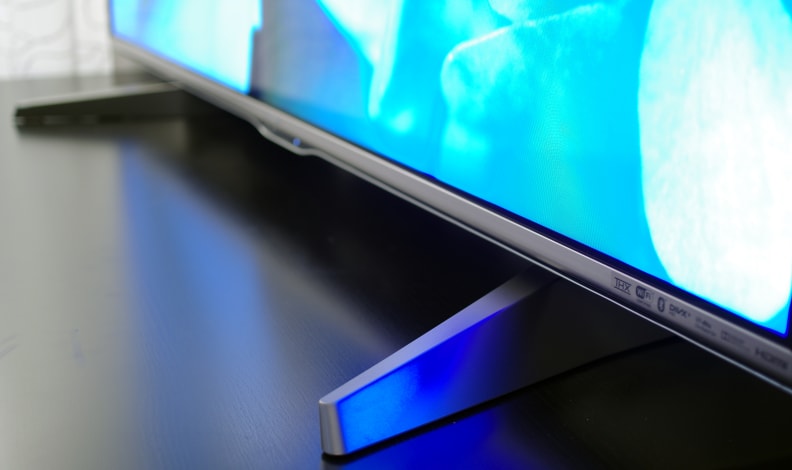 Sharp LC-60UQ17U stand feet