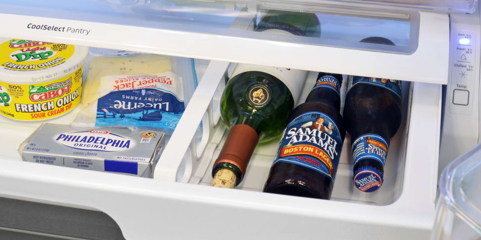 Samsung RF260BEAESR refrigerator