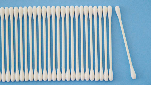 Q-tips-for-colorfast-check