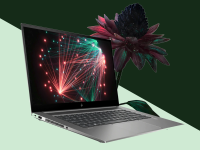 HP ZBook计算机的图像以及绿色和浅绿色背景上的盛开的宇宙花。