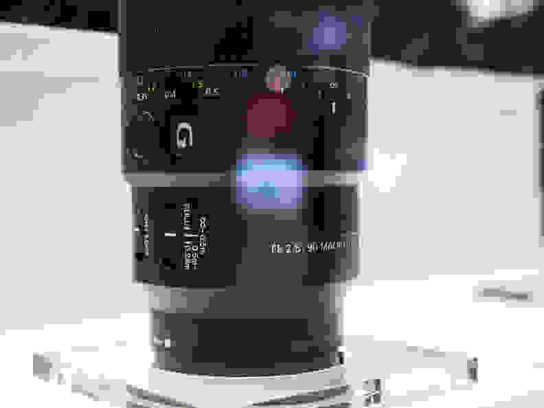 FE 90mm f/2.8 Macro G OSS – Side View