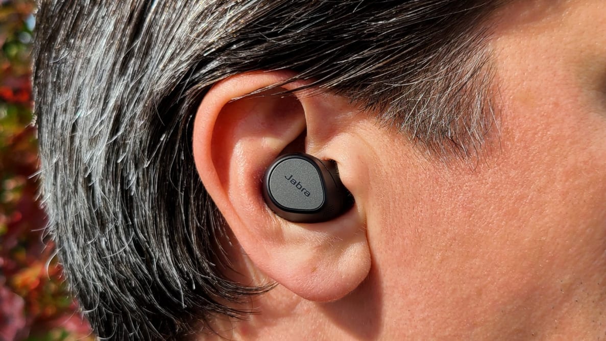 Jabra Elite 4 review: fully featured earbuds - Reviewed